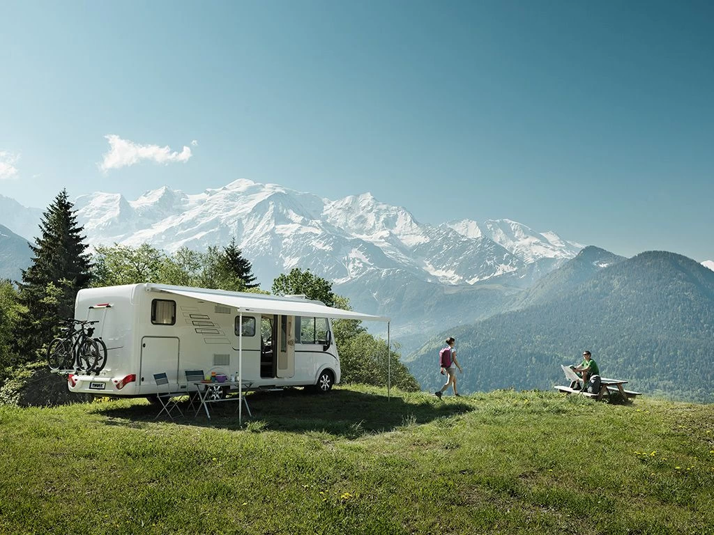 Thule Omnistor 8000 Wit 400 Mystic Grey Cassetteluifel 4 Thule Omnistor 8000 Wit 400 Mystic Grey Cassetteluifel - Afbeelding 2