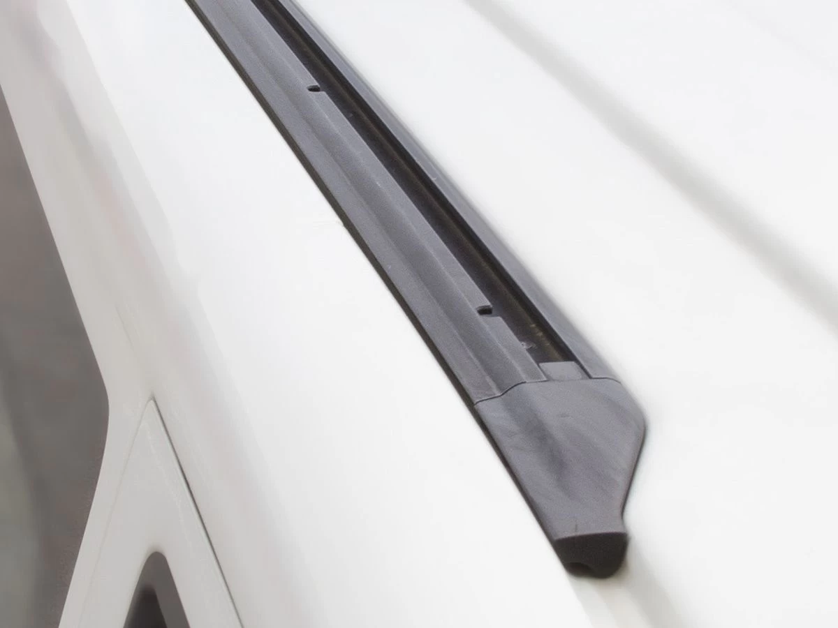 Thule Omnistor 5102 Antraciet Cassetteluifel 3 Thule Omnistor 5102 Antraciet Cassetteluifel